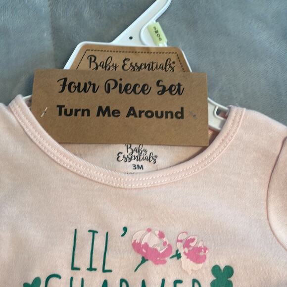 NWT 4 Piece Set Size 3 Months - Picture 3 of 6